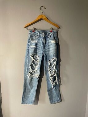 American Eagle Outfitters light blue denim jeans size 2 short